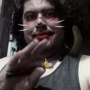 Meet your Posher, Carlos